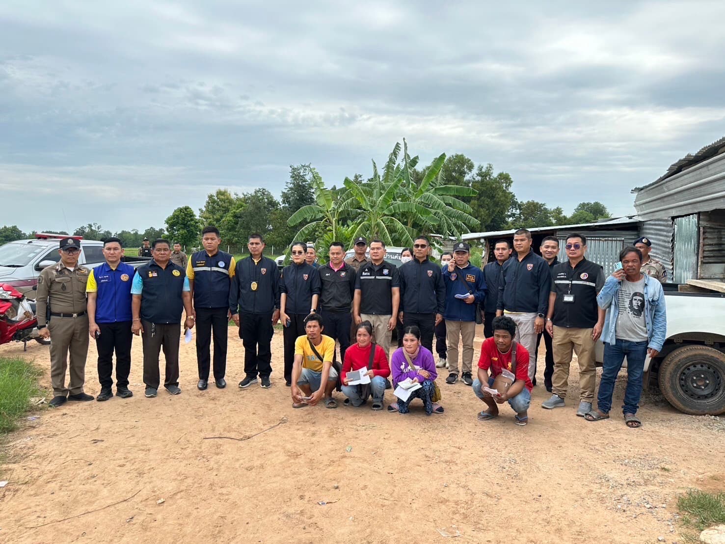 ตรวจคนเข้าเมืองจังหวัดขอนแก่นขานรับนโยบายผู้บัญชาการสำนักงานตำรวจแห่งชาติผู้บัญชาการสำนักงานตรวจคนเข้าเมืองเข้มตรวจสอบต่างด้าวสัญชาติกัมพูชาในพื้นที่จังหวัดขอนแก่นเพื่อเตรียมความพร้อมรองรับสถานการณ์ชายแดนไทยกัมพูชา