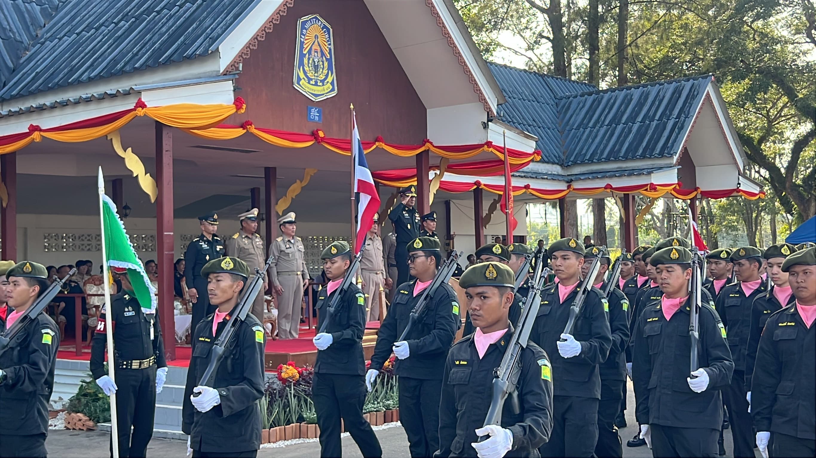 ชุมพร  –  มทบ.44 จัดพิธีกระทำสัตย์ปฏิญาณตนและสวนสนาม นศท. ประจำปี 2568 ปลุกพลังเยาวชนรักษ์ชาติ รำลึกวีรกรรมยุวชนทหาร